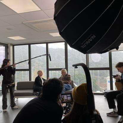 CaixaForum+ e IrsiCaixa presentan RED, un documental que teje conexiones entre la ciencia, la memoria y el futuro del VIH