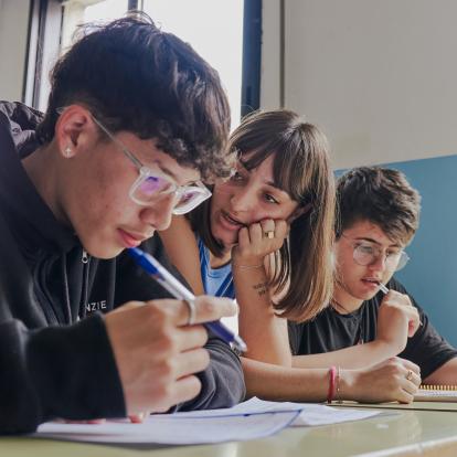 Les llars amb més renda gasten un 18% més en classes particulars a Espanya