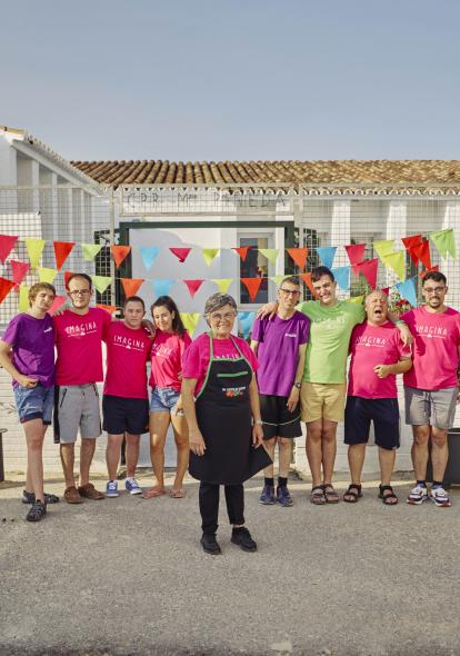 Mari Pepa encontró en el voluntariado una forma de sentirse útil.