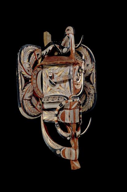 Máscara de Nueva Irlanda, Papúa Nueva Guinea. Década de 1880. Madera, concha y corteza.