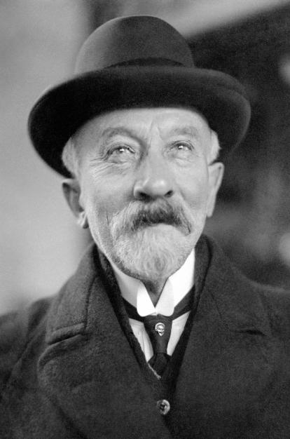 Retrato de George Méliès, c. 1930 Fotografía en placa de vidrio.