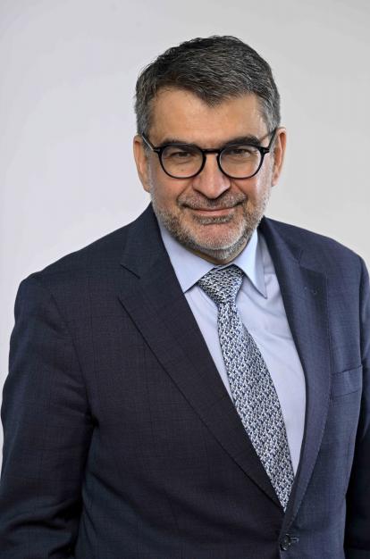 Àngel Font és director general associat de Recerca i Beques de la Fundació ”la Caixa”, director executiu de l'Institut CaixaResearch i president de Philea (Associació Europa de la Filantropia) en nom de la Fundació ”la Caixa”.