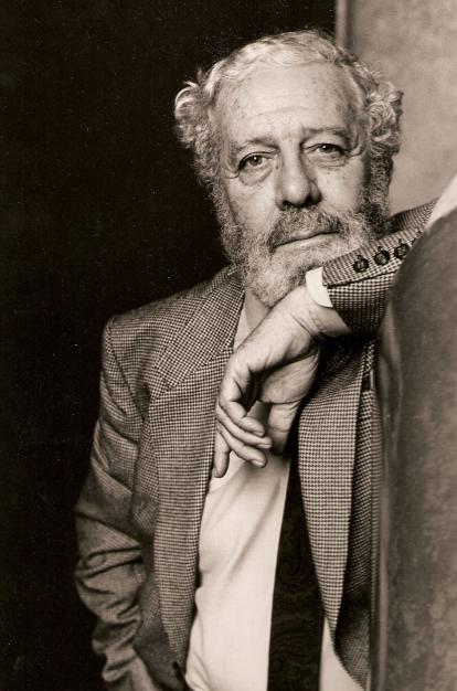 Retrato de Luis García-Berlanga en el documental «Berlanga, fanáticamente contradictorio», producción de CaixaForum+ en asociación con Estela Films.