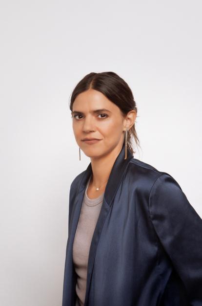 Retrato de la escritora Valeria Luiselli.