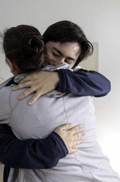 Raquel Blanco y su hijo Aarón, usuarios de CaixaProinfancia.