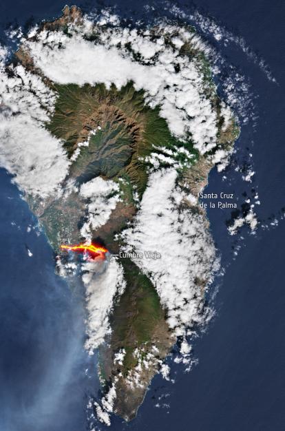 Eruption of the Cumbre Vieja volcano seen from a satellite.