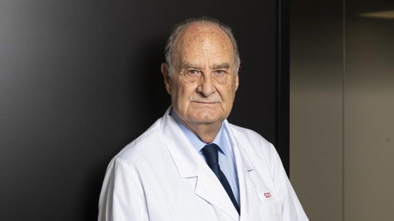 Portrait of Dr. Miquel Casas, Honorary Professor of Psychiatry at the Universitat Autònoma de Barcelona and director of the SJD MIND Schools programme at the Hospital Sant Joan de Déu in Barcelona.