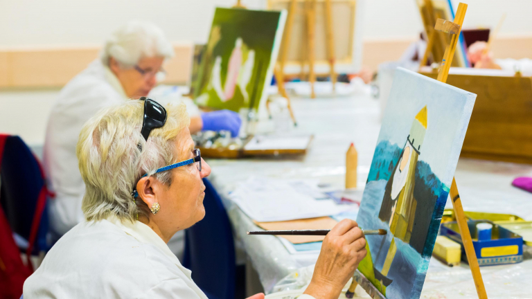 Taller de pintura del programa de Gent Gran de la Fundació ”la Caixa”. 