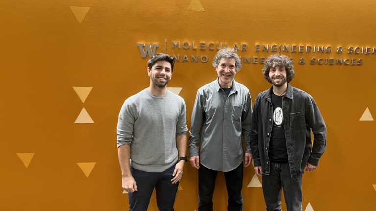 Marc Exposit and Alfredo Quijano with David Baker, Nobel Prize winner in chemistry in 2024.