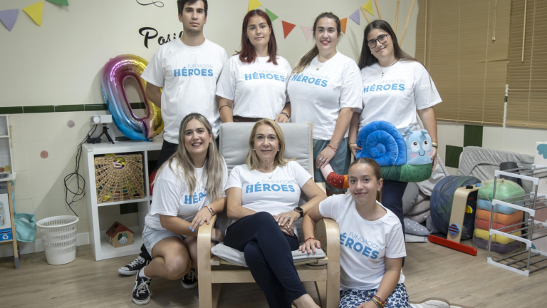 Maria Jesús amb 6 dels seus 8 fills.