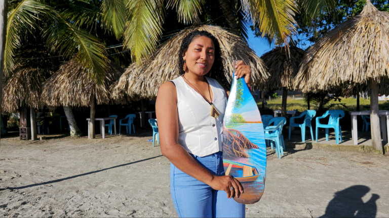 La emprendedora Katy García ha podido impulsar su negocio de arte y bisutería gracias al programa Work4Progress.