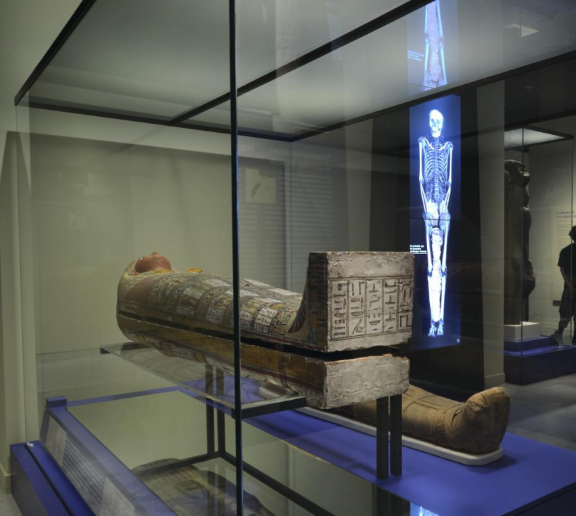 Exposición Momias de Egipto: Redescubriendo seis vidas en CaixaForum Sevilla.