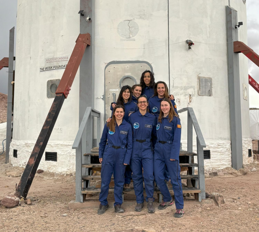 Las mujeres que forman la tripulación del Hypatia II