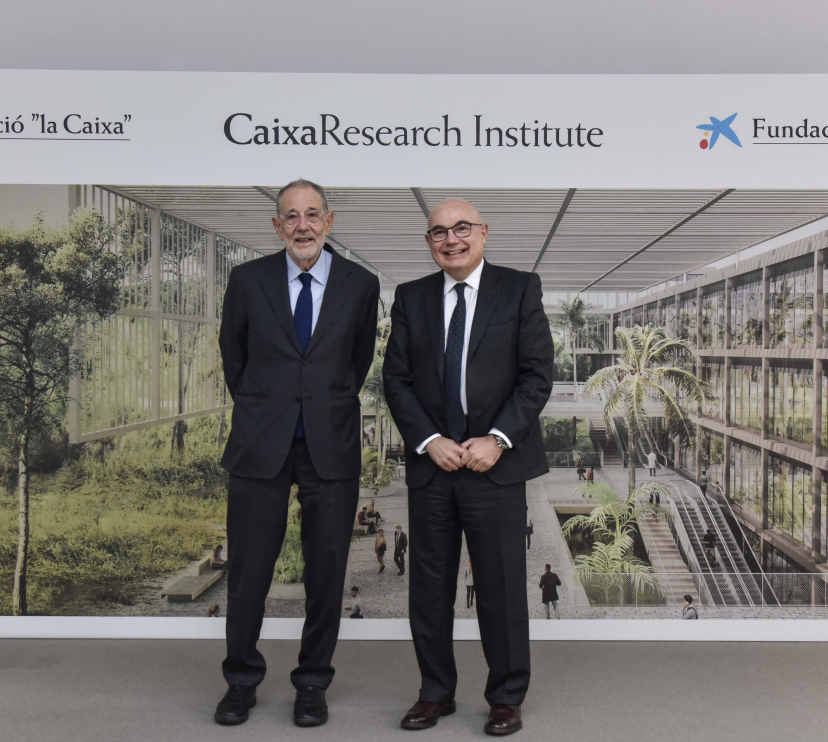 Javier Solana, president del Comitè Científic de la Fundació ”la Caixa”, i Josep Tabernero, director del projecte científic del CaixaReserch Institute.