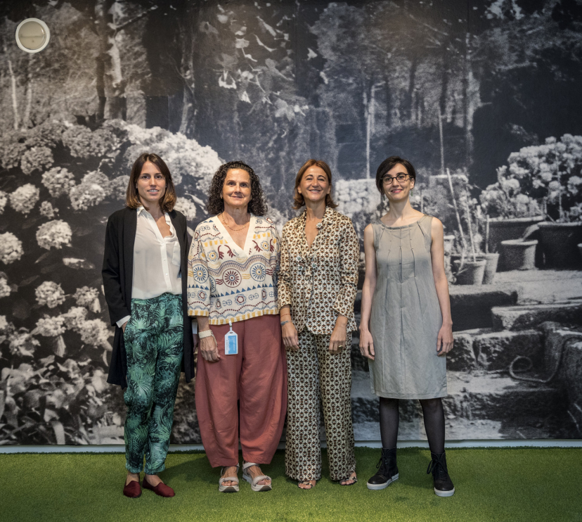 De izquierda a derecha: la jefa de Contenidos de Exposiciones de Arte de la Fundación ”la Caixa”, Carla Tarruella; la nieta del artista y asesora de la muestra, Sílvia Pizarro; la directora de CaixaForum Palma, Margarita Pérez Villegas, y la comisaria de la exposición, Arola Valls, han presentado El jardín de Anglada-Camarasa.