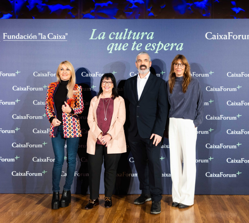 De izquierda a derecha: la actriz y presentadora Cayetana Guillén Cuervo; la directora general adjunta de la Fundación ”la Caixa”, Elisa Durán; el director corporativo del Área de Cultura y Ciencia de la Fundación ”la Caixa”, Ignasi Miró, y la responsable de contenidos digitales, Mireia Gubern, en la presentación de CaixaForum+.