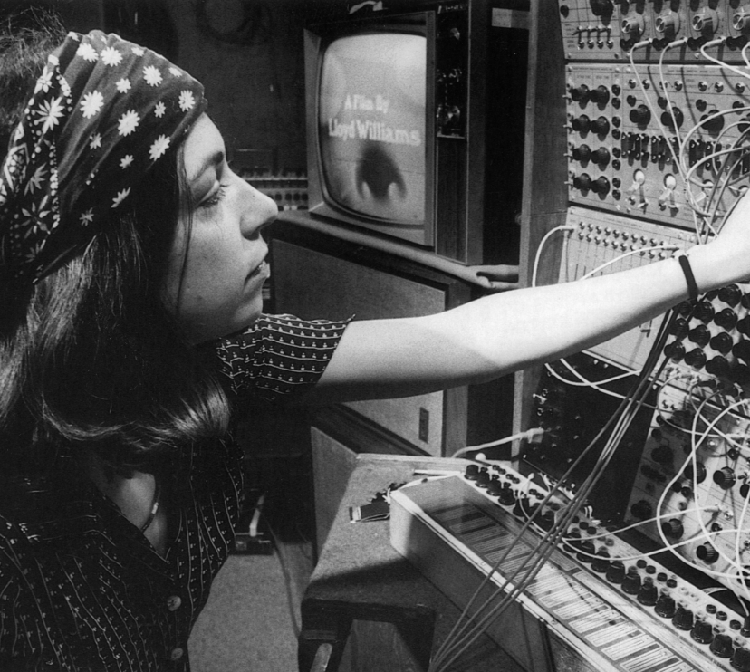 Suzanne Ciani a Soho Studio © Lloyd Williams.