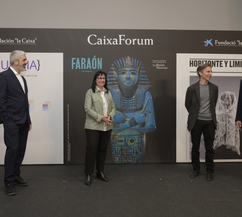 D’esquerra a dreta: el director corporatiu de Cultura i Ciència, Ignasi Miró; la directora general adjunta de la Fundació ”la Caixa”, Elisa Durán; el director de CaixaForum València, Álvaro Borrás, i el director corporatiu d’Educació i Màrqueting, Xavier Bertolín, han presentat les exposicions i les activitats inaugurals del nou CaixaForum València.
