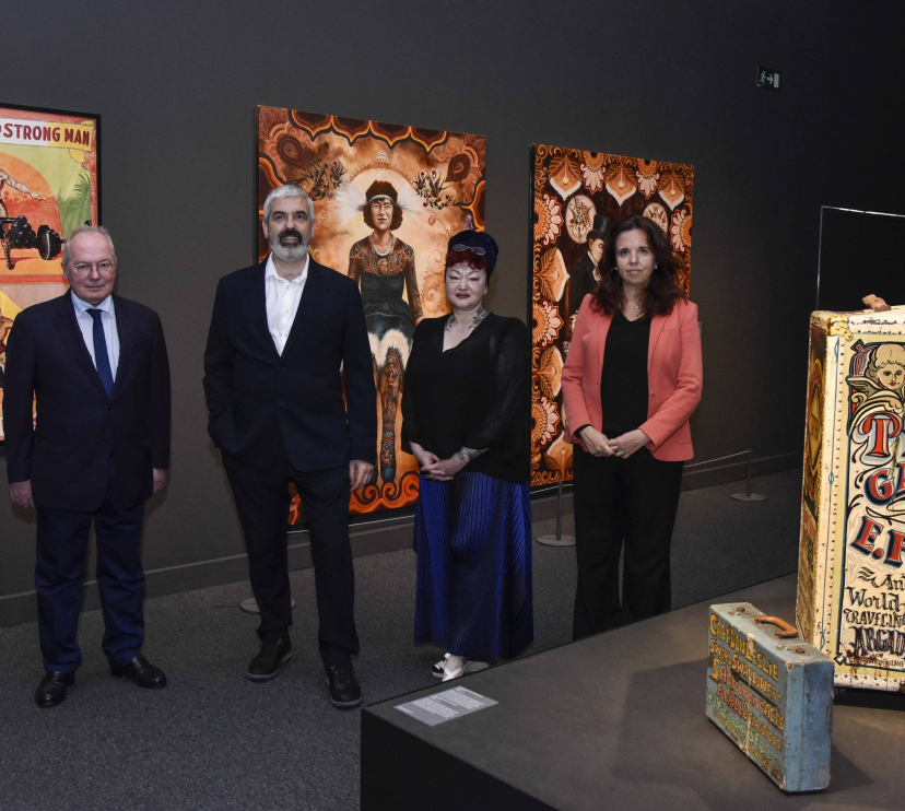 D’esquerra a dreta: el director de Patrimoni i Col·lecció del Musée du Quai Branly, Yves Le Fur; el director corporatiu de Cultura i Ciència de la Fundació ”la Caixa”, Ignasi Miró; la comissària i fundadora de la revista HEY! modern art & pop culture, Anne Richard, i la directora de CaixaForum Barcelona, Mireia Domingo, han presentat a CaixaForum Barcelona l’exposició Tattoo. Art sota la pell.