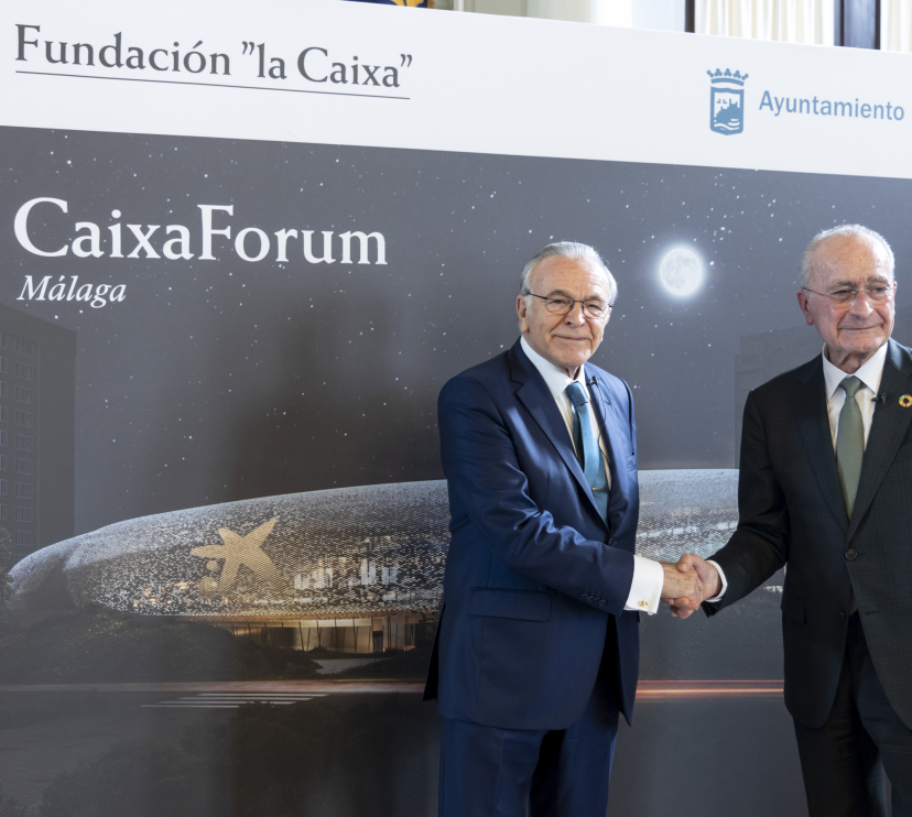 El presidente de la Fundación ”la Caixa”, Isidro Fainé, y el alcalde de Málaga, Francisco de la Torre, han presentado el proyecto arquitectónico ganador del concurso para construir el nuevo CaixaForum Málaga.