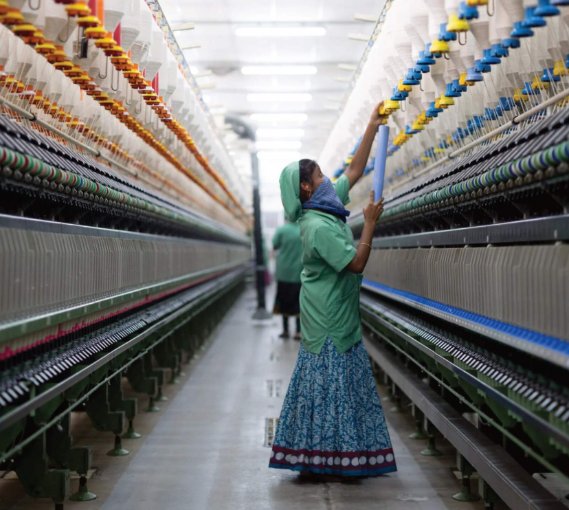 Fotograma del documental 'The Story of a Panty and of Those Who Make It'.