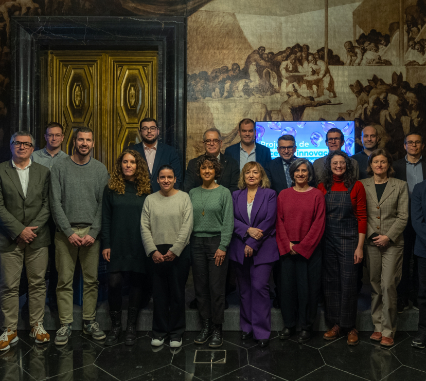 Foto de familia de los ganadores de las subvenciones de investigación 2025.